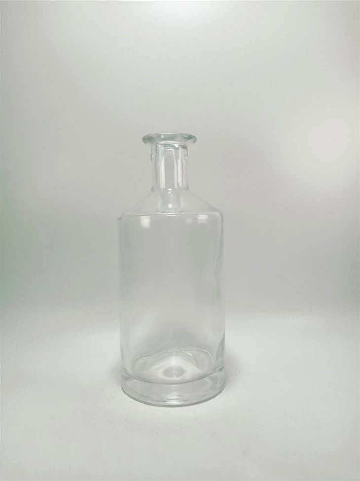750ml Whisky Bottle With Cork High Flint Glass Vodka Bottles Manufacturers