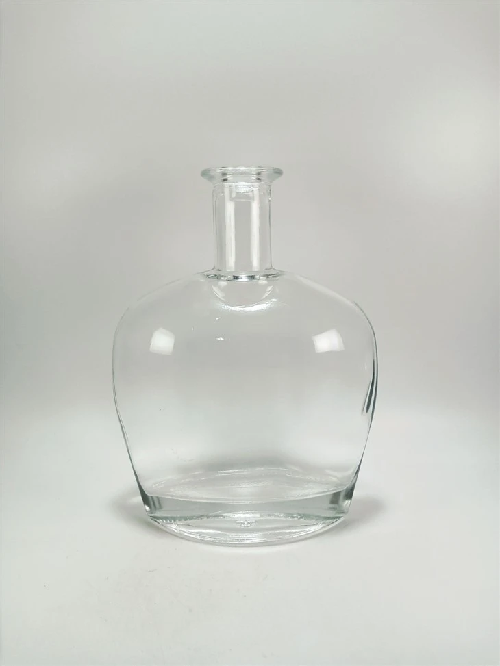 Factory Produced Thick Bottom Vodka/Whisky/Sherry/Rum Glass Bottle 700ml